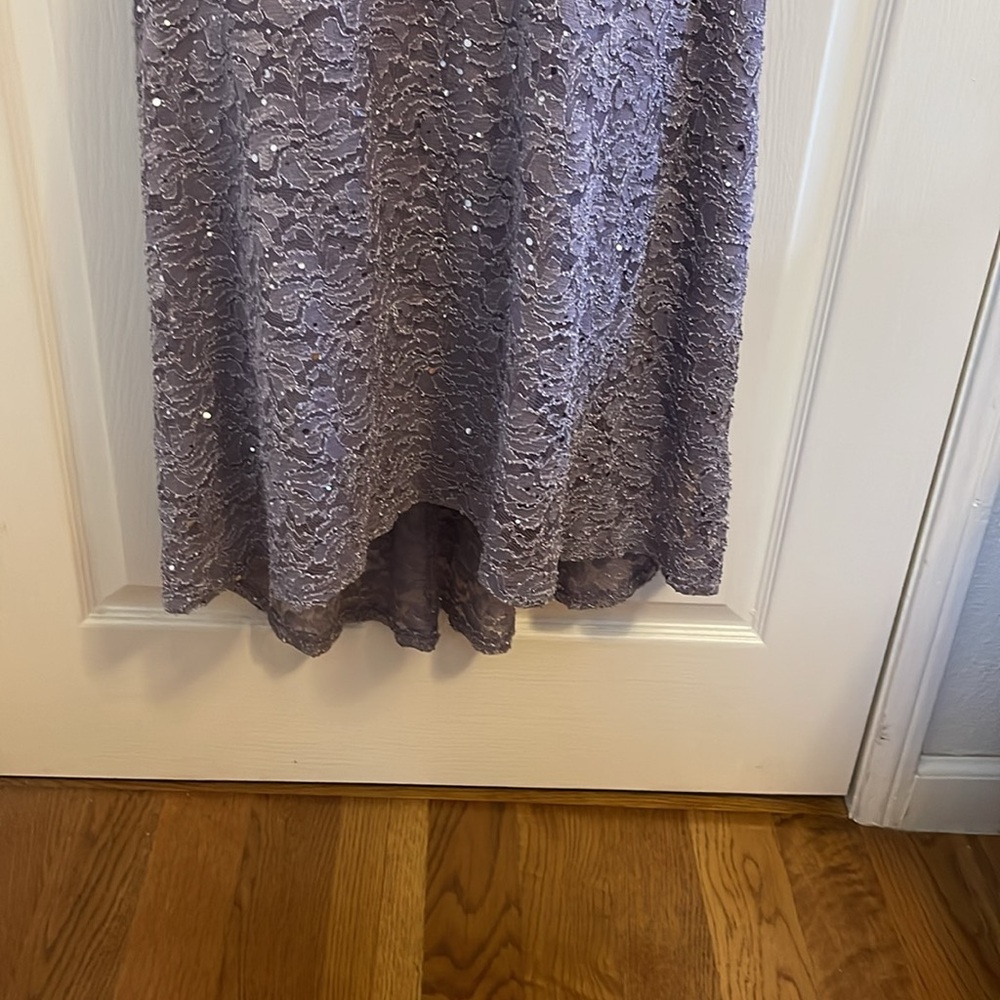 Women’s connected apparel dress - Picture 3 of 6